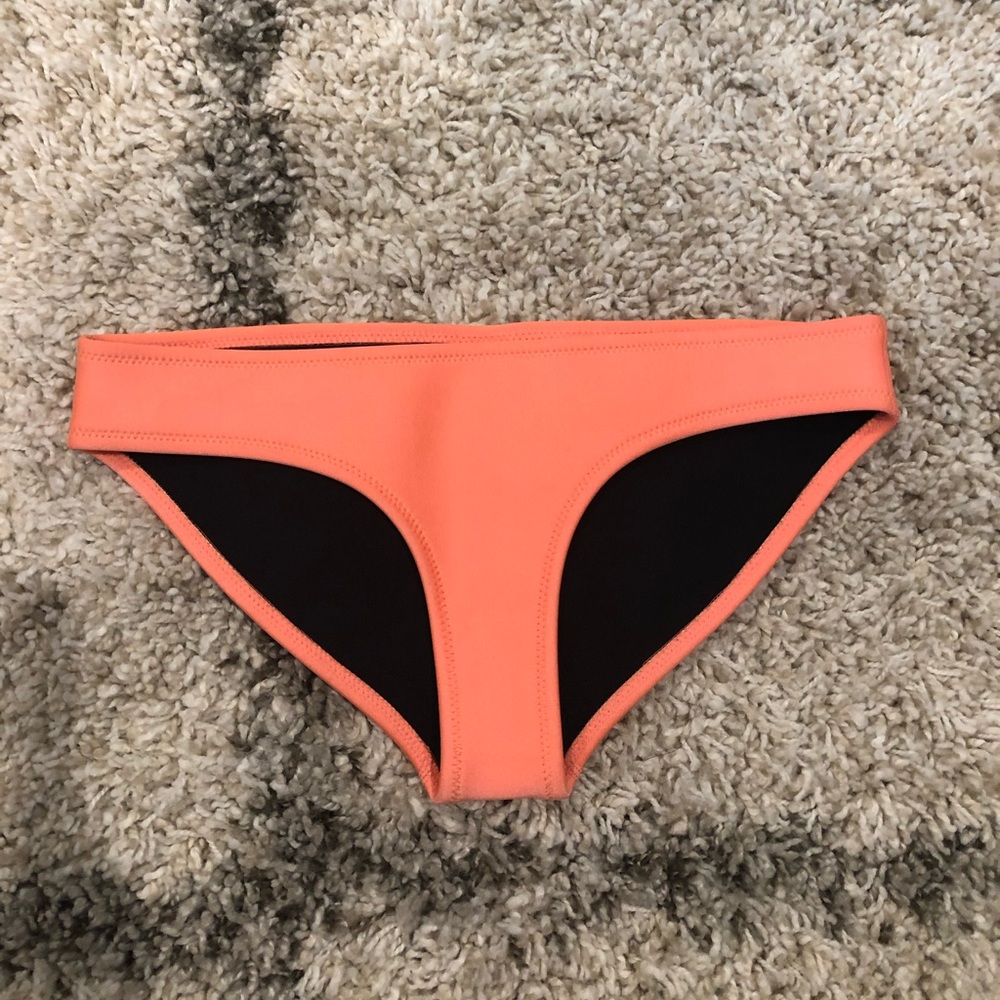 Triangl bikini bottom in neon orange neoprene